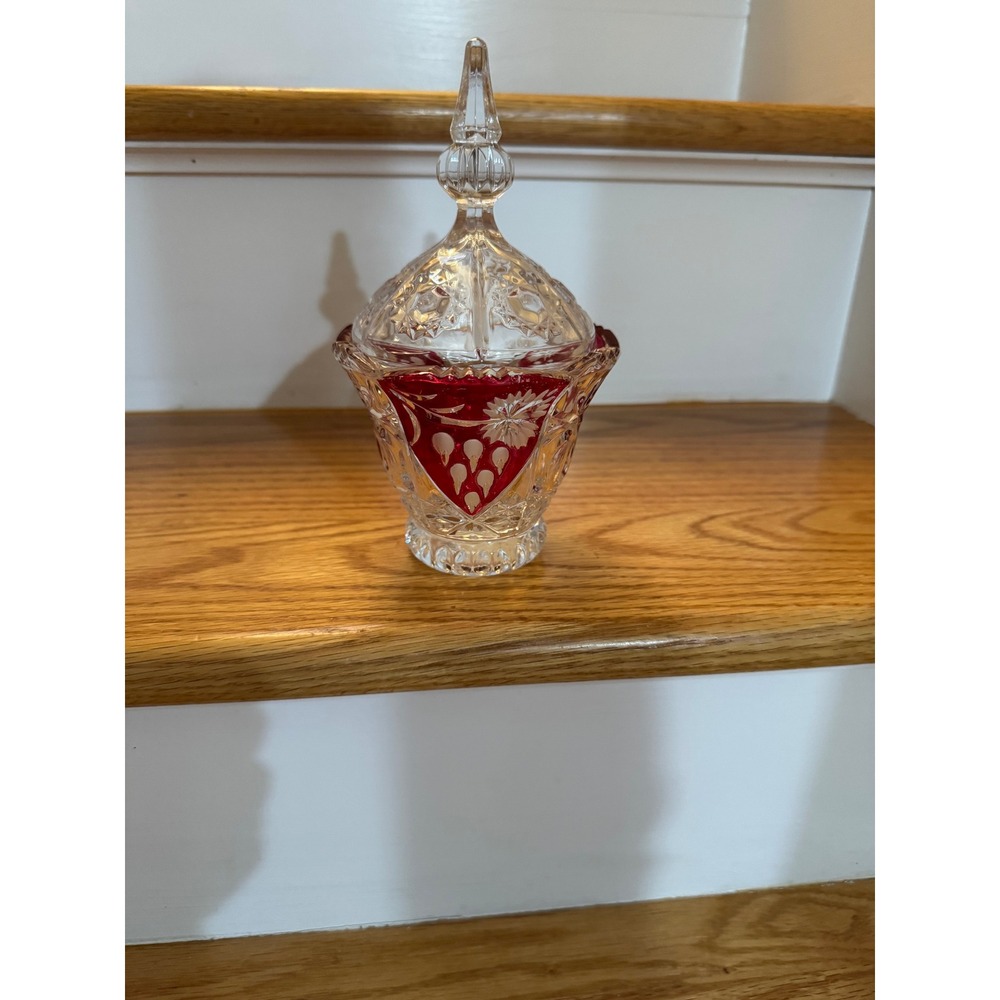 Anna Hütte Bleikristall Ruby Red Cut-to-Clear Crystal Candy Dish finial lid
